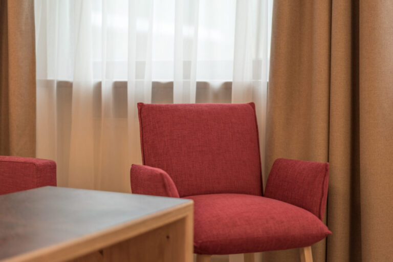 Zimmer-Stuhl-web-9-1024x683