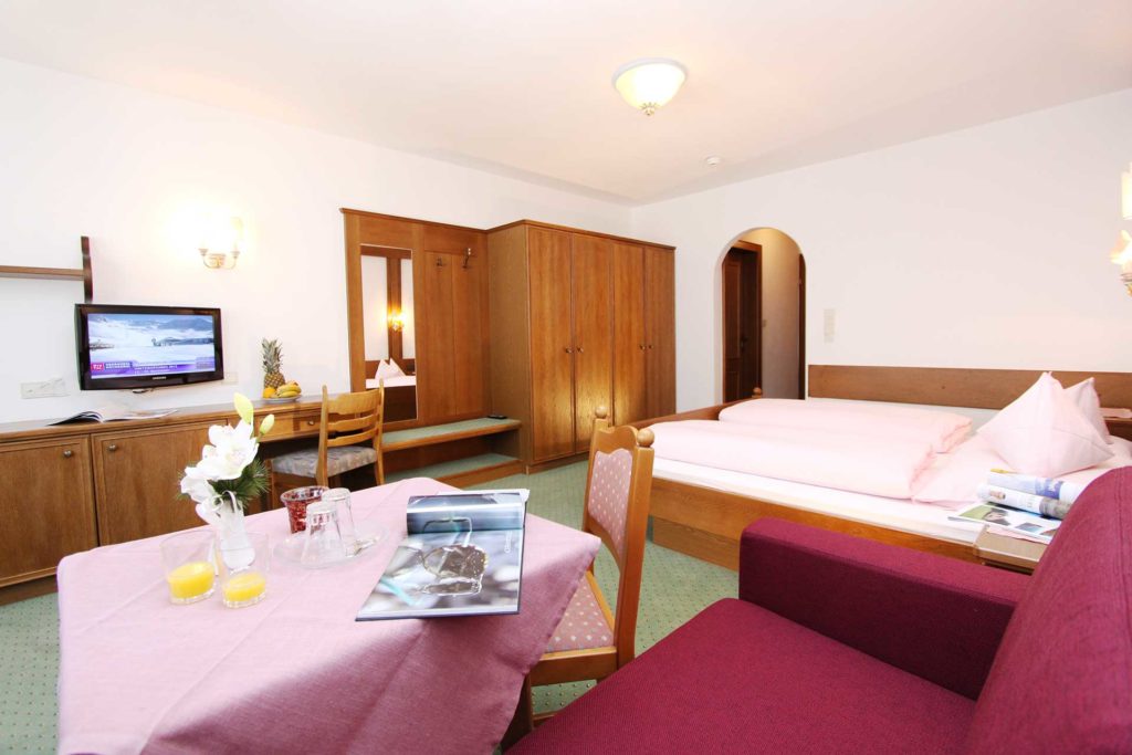 Zimmer_Komforte_01-1024x683 (1)